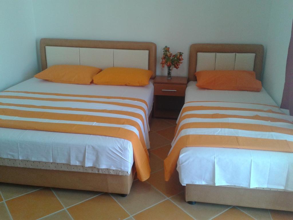 דוברה וודה Apartments Aza מראה חיצוני תמונה