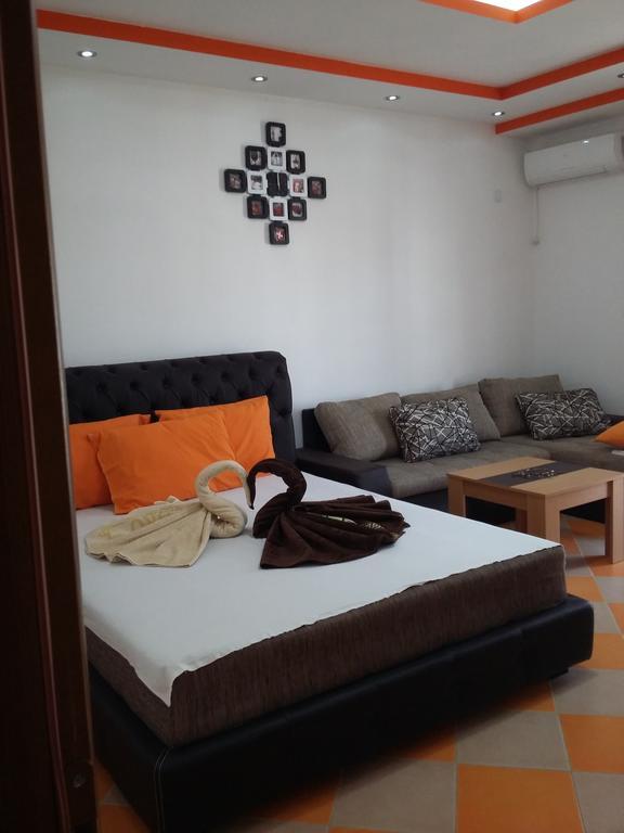 דוברה וודה Apartments Aza מראה חיצוני תמונה
