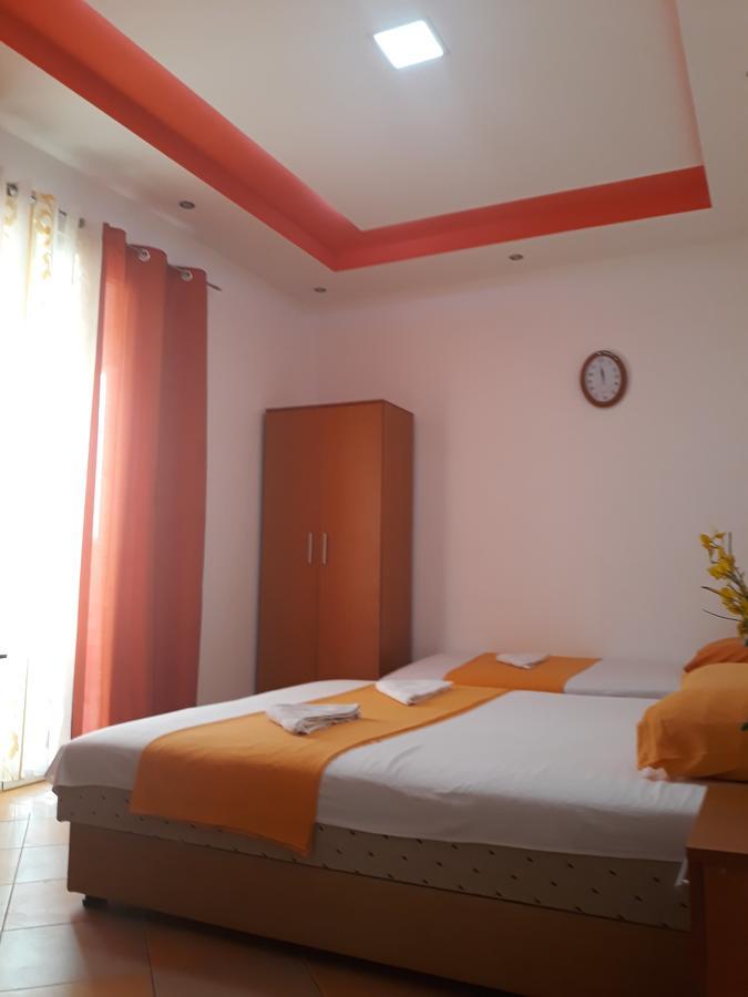 דוברה וודה Apartments Aza מראה חיצוני תמונה
