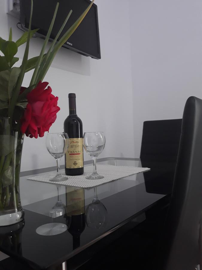 דוברה וודה Apartments Aza מראה חיצוני תמונה