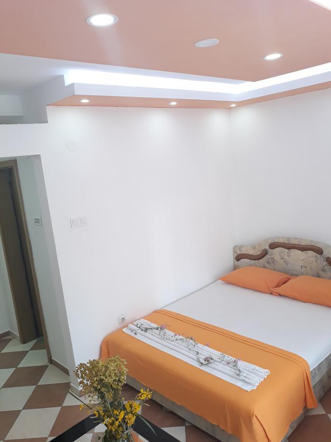 דוברה וודה Apartments Aza מראה חיצוני תמונה