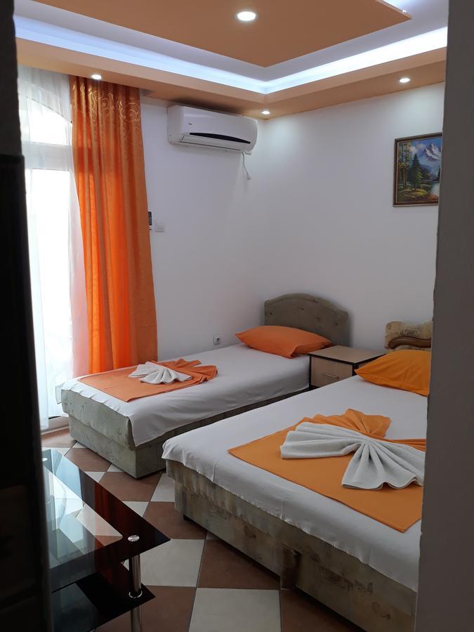 דוברה וודה Apartments Aza מראה חיצוני תמונה